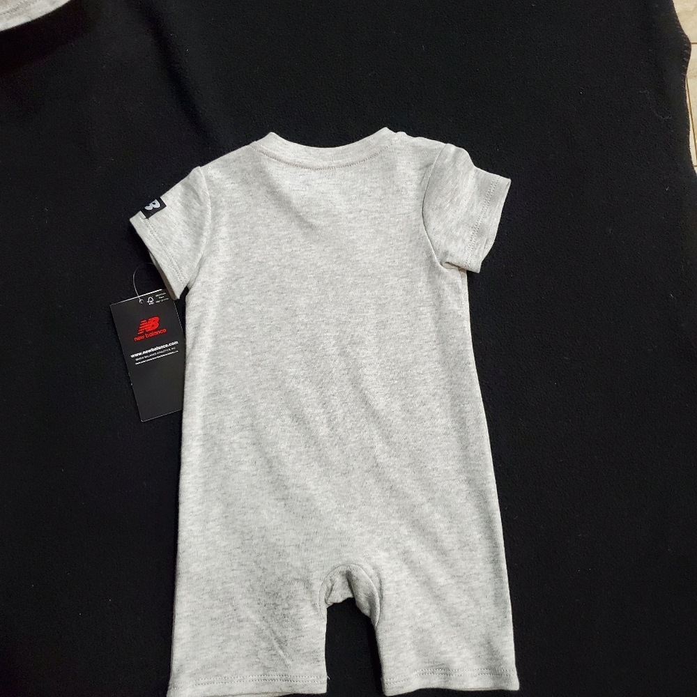 🆕️ New Balance Romper - Picture 7 of 7